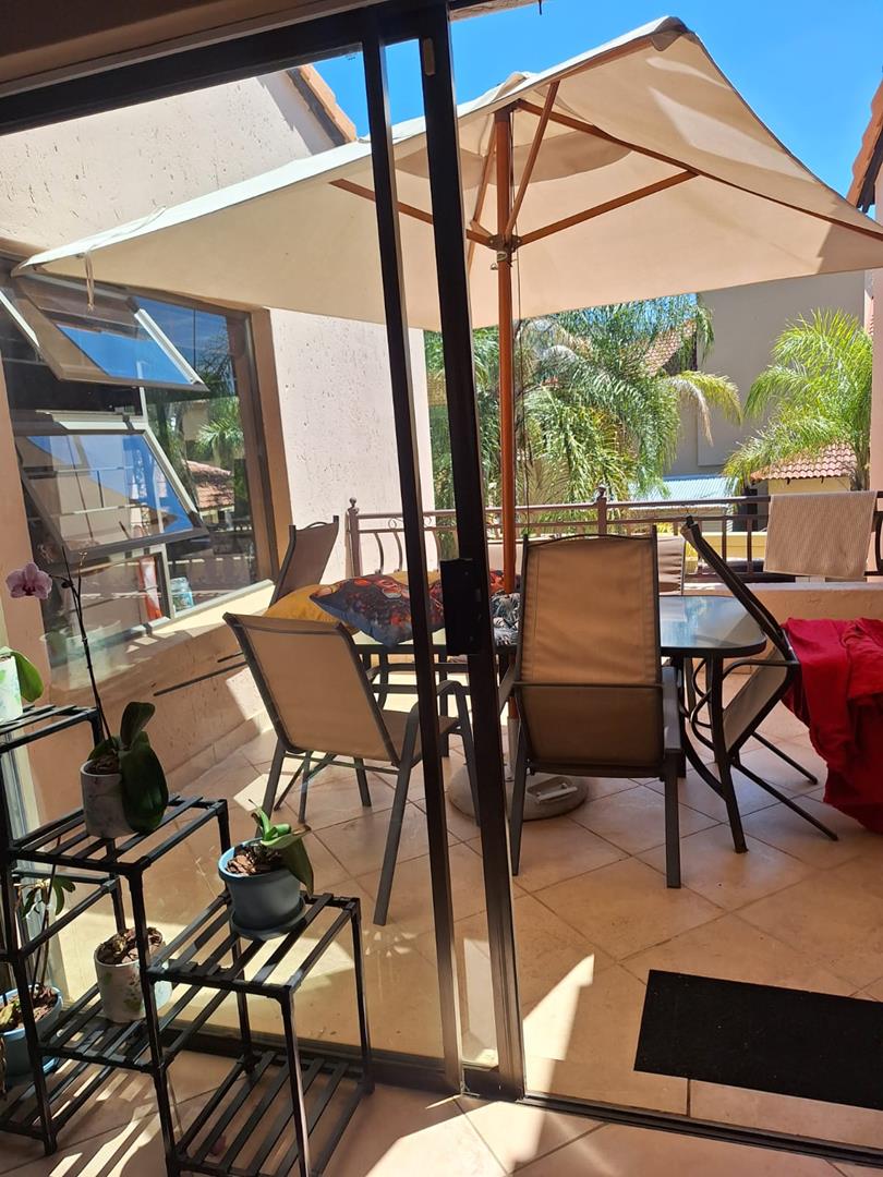 To Let 4 Bedroom Property for Rent in Melodie North West